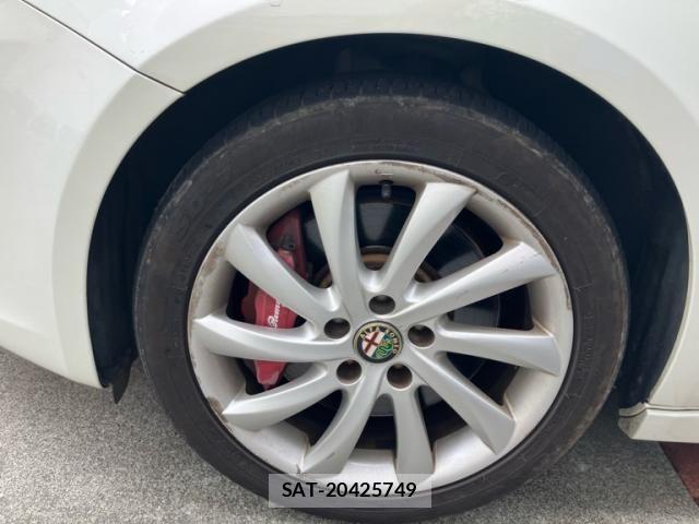 ALFA ROMEO GIULIETTA 2012-03 7875077-9