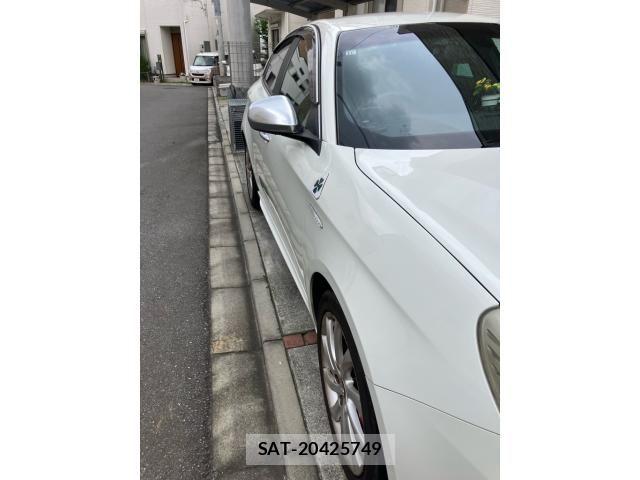 ALFA ROMEO GIULIETTA 2012-03 7875077-10