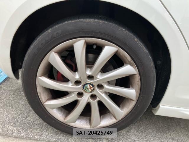 ALFA ROMEO GIULIETTA 2012-03 7875077-7