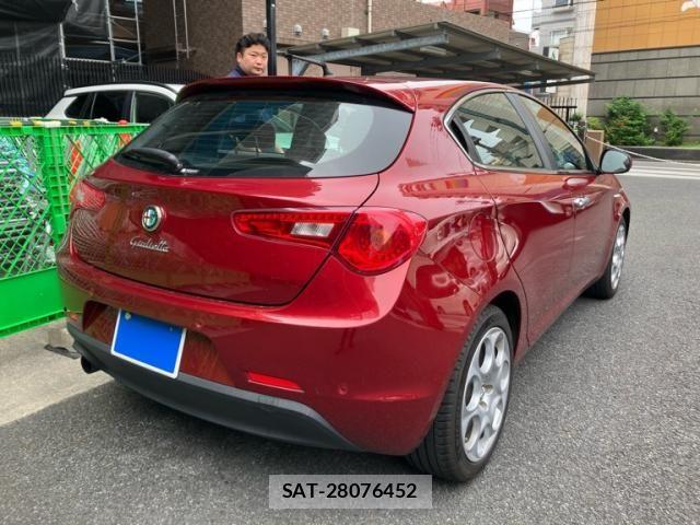 ALFA ROMEO GIULIETTA 2014-05 8034214-1