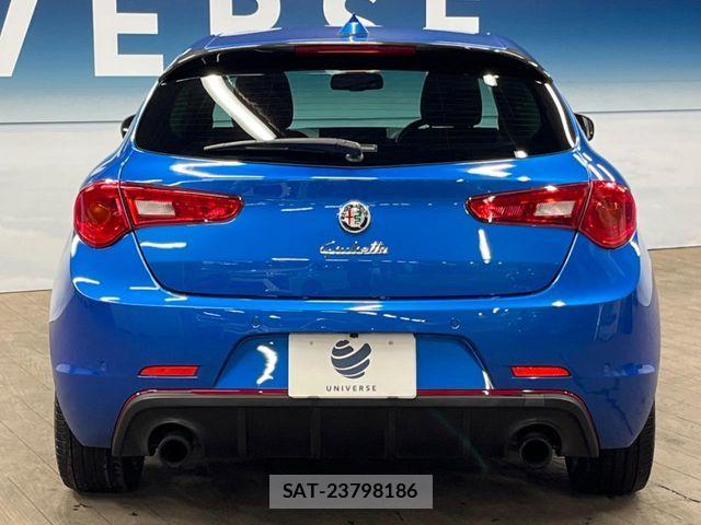ALFA ROMEO GIULIETTA 2019-03 8072655-15