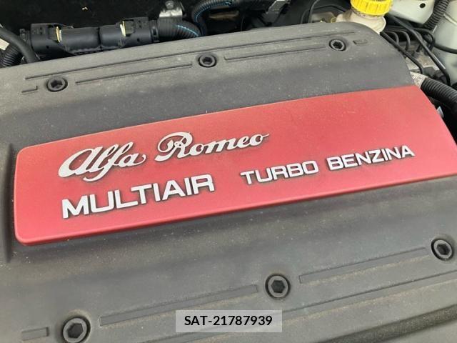 ALFA ROMEO GIULIETTA 2015-03 8097716-12
