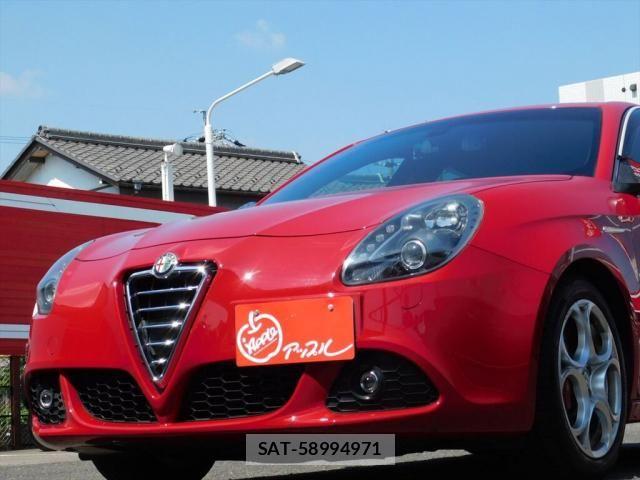 ALFA ROMEO GIULIETTA 2012-07 8128598-11