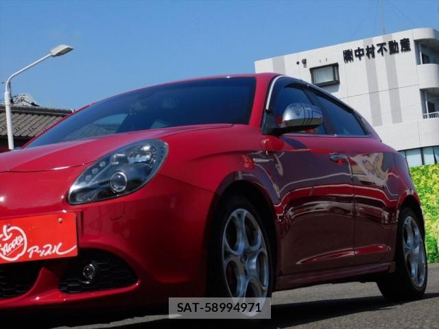 ALFA ROMEO GIULIETTA 2012-07 8128598-12
