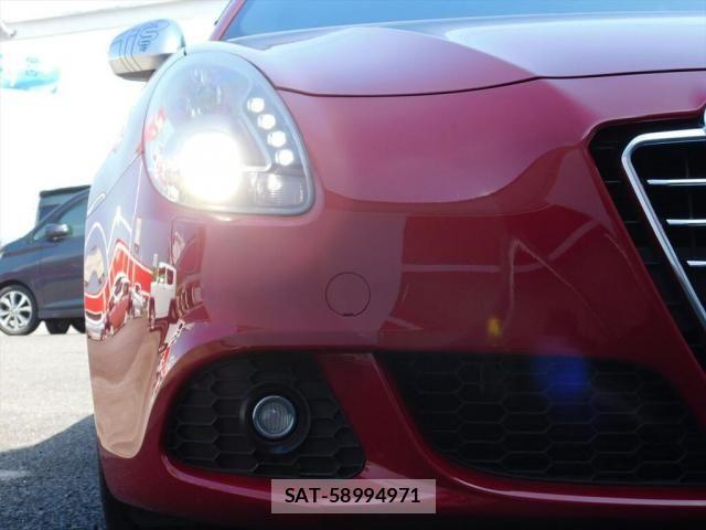 ALFA ROMEO GIULIETTA 2012-07 8128598-23