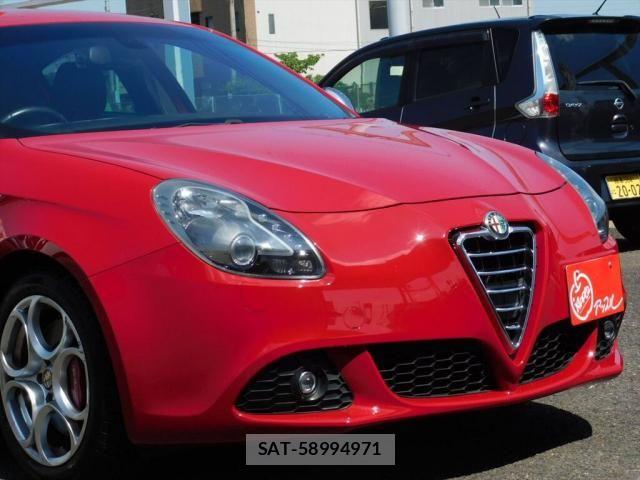 ALFA ROMEO GIULIETTA 2012-07 8128598-7