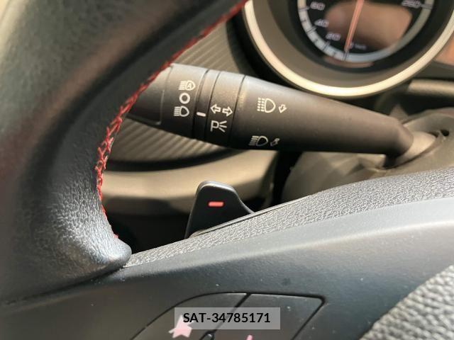 ALFA ROMEO GIULIETTA 2013-03 8128588-9