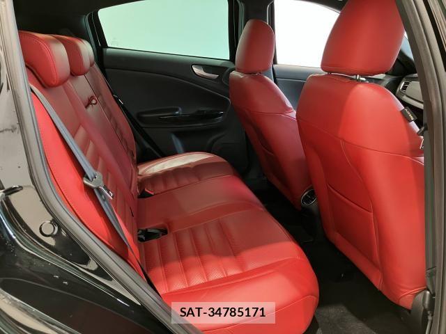 ALFA ROMEO GIULIETTA 2013-03 8128588-12