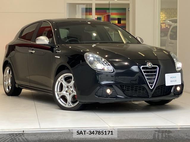 ALFA ROMEO GIULIETTA 2013-03 8128588-21