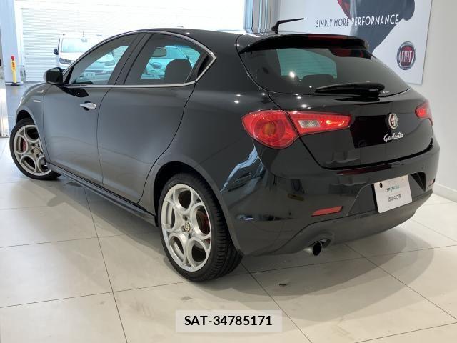 ALFA ROMEO GIULIETTA 2013-03 8128588-26