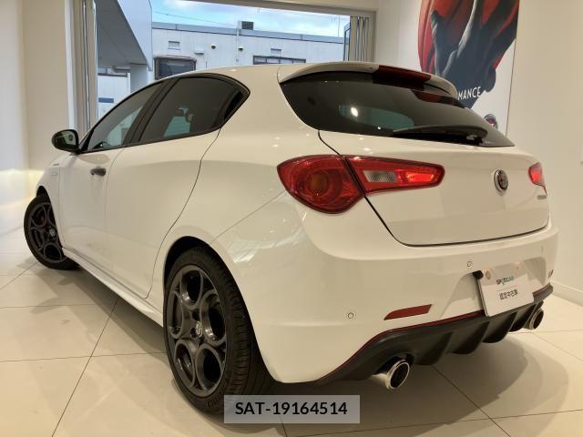 ALFA ROMEO GIULIETTA 2017-12 8128580-1