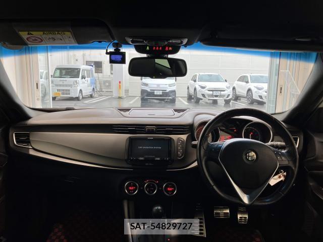 ALFA ROMEO GIULIETTA 2016-12 8128595-3