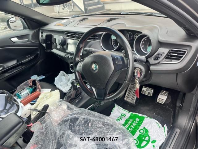ALFA ROMEO GIULIETTA 2012-10 8157859-7
