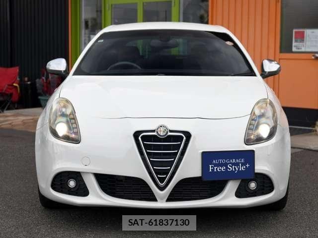 ALFA ROMEO GIULIETTA 2013-12 8334461-1