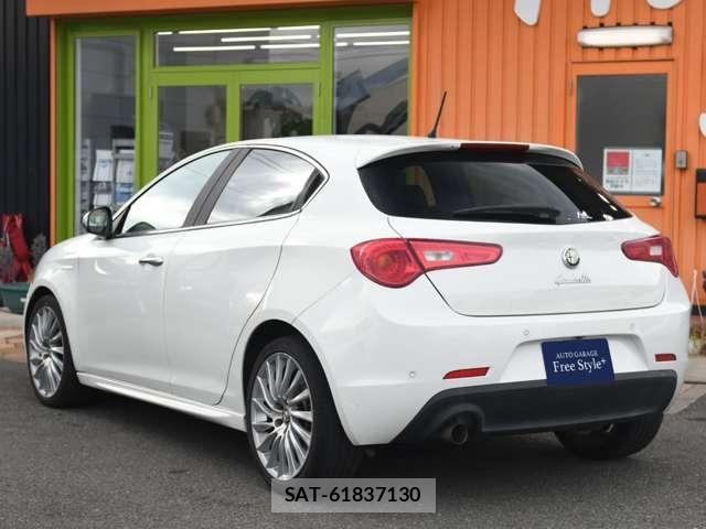 ALFA ROMEO GIULIETTA 2013-12 8334461-6
