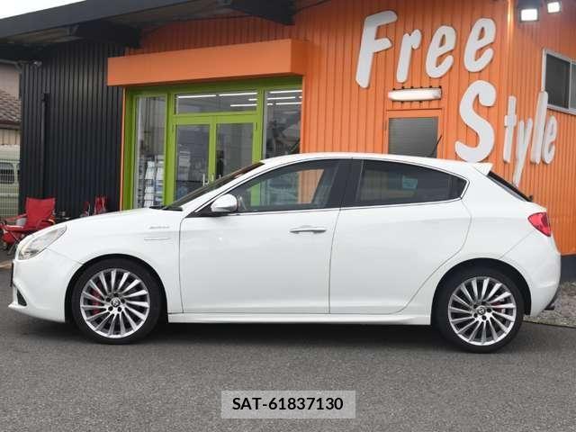 ALFA ROMEO GIULIETTA 2013-12 8334461-7
