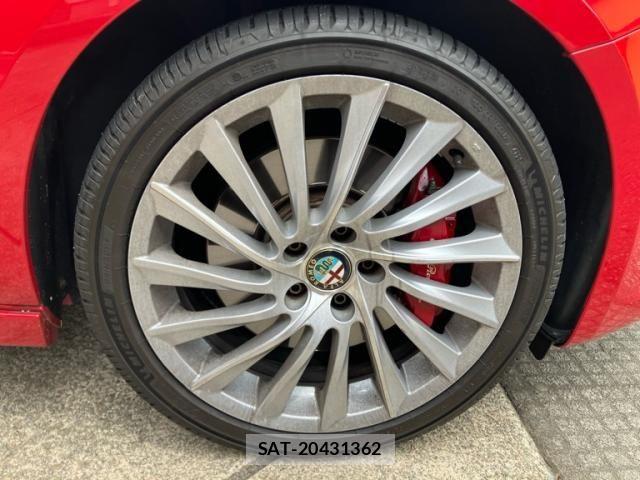 ALFA ROMEO GIULIETTA 2016-07 8364474-4