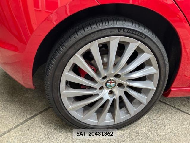ALFA ROMEO GIULIETTA 2016-07 8364474-5