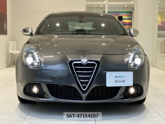 ALFA ROMEO GIULIETTA 2012-06 8410579-23