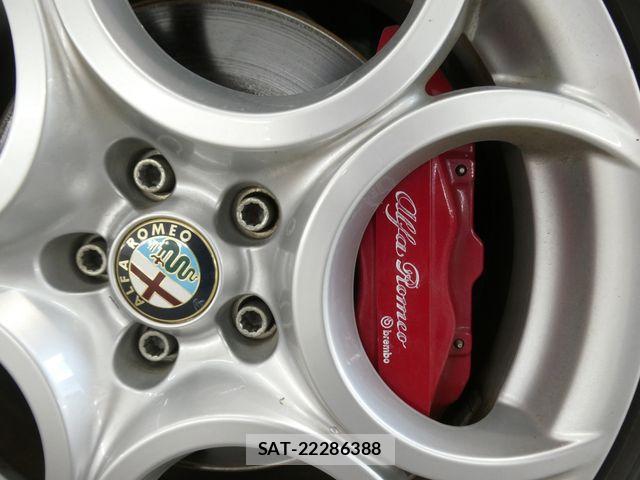 ALFA ROMEO GIULIETTA 2015-01 8560915-10