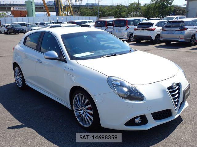 ALFA ROMEO GIULIETTA 2016-02 8560911-3