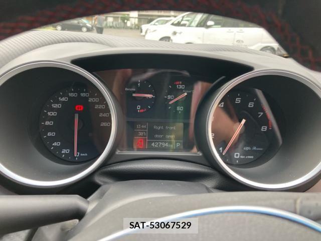 ALFA ROMEO GIULIETTA 2017-05 8560912-17