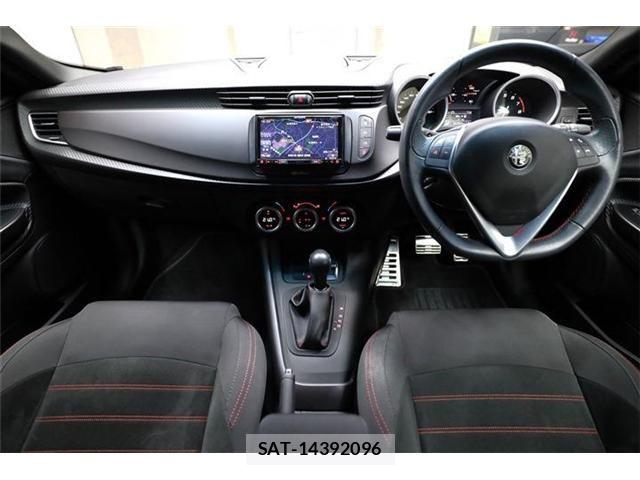 ALFA ROMEO GIULIETTA 2017-09 8684972-1