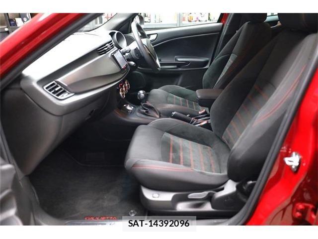 ALFA ROMEO GIULIETTA 2017-09 8684972-28