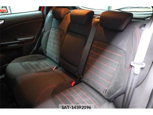 ALFA ROMEO GIULIETTA 2017-09 8684972-29
