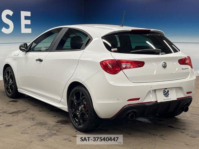 ALFA ROMEO GIULIETTA 2021-08 8779150-17