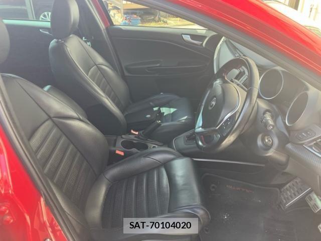 ALFA ROMEO GIULIETTA 2018-06 8827376-13