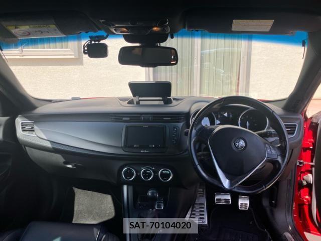 ALFA ROMEO GIULIETTA 2018-06 8827376-16