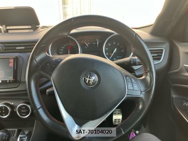 ALFA ROMEO GIULIETTA 2018-06 8827376-21