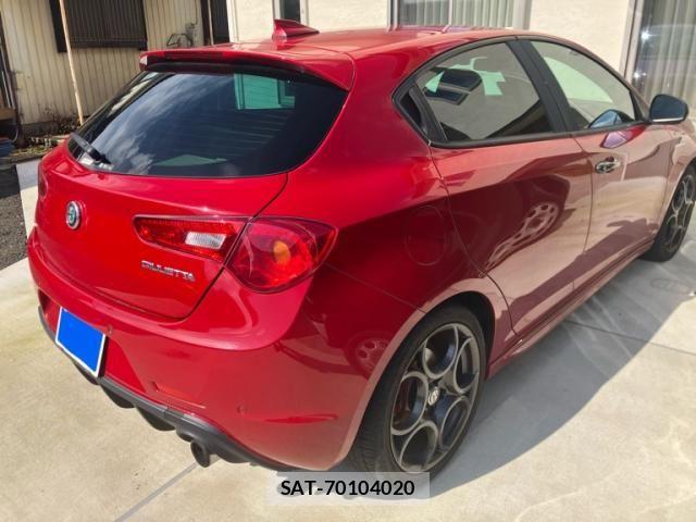 ALFA ROMEO GIULIETTA 2018-06 8827376-4