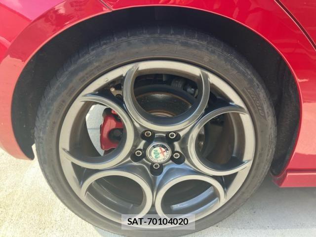ALFA ROMEO GIULIETTA 2018-06 8827376-6