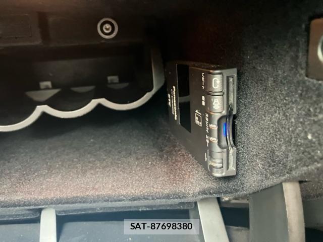 ALFA ROMEO GIULIETTA 2012-06 8847958-16