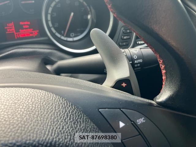 ALFA ROMEO GIULIETTA 2012-06 8847958-23