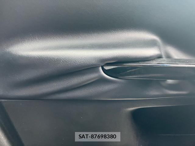 ALFA ROMEO GIULIETTA 2012-06 8847958-26