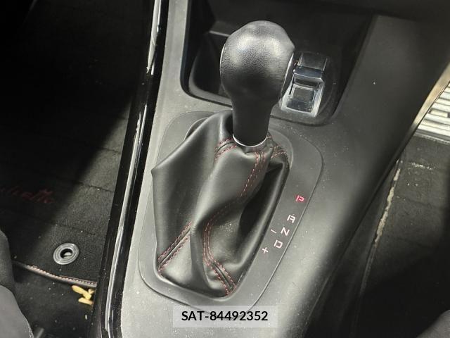 ALFA ROMEO GIULIETTA 2012-05 8883223-21