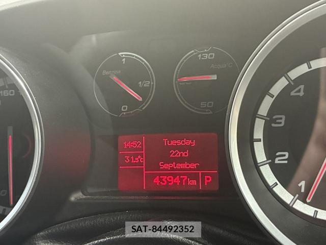 ALFA ROMEO GIULIETTA 2012-05 8883223-26