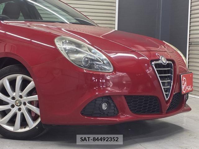 ALFA ROMEO GIULIETTA 2012-05 8883223-6