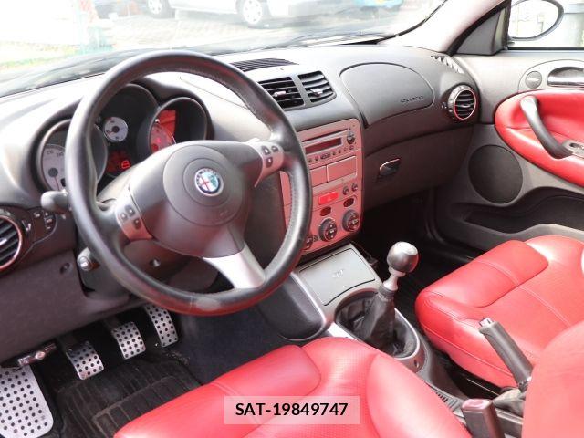 ALFA ROMEO GT 2005-03 6302409-5