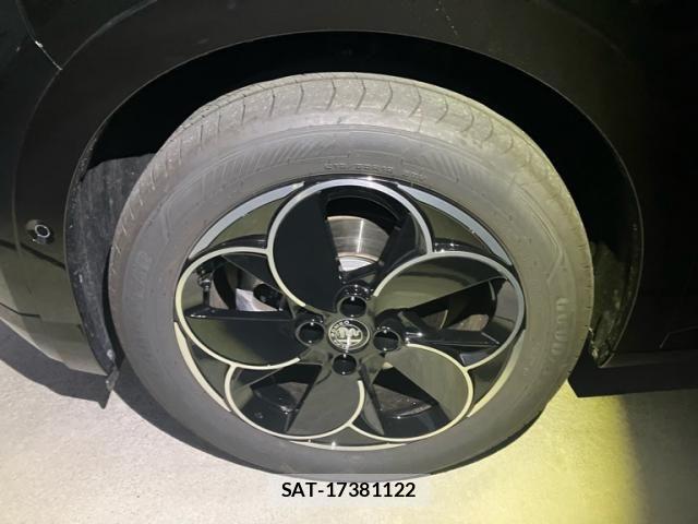 ALFA ROMEO Junior 2025-09 4319432-11