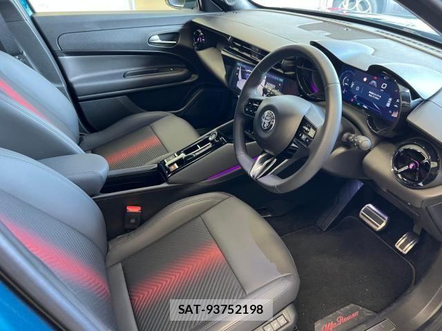 ALFA ROMEO Junior 2025-06 7214047-2