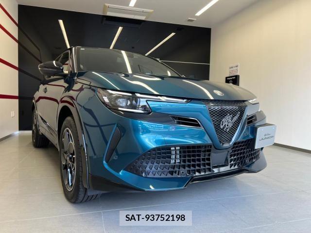 ALFA ROMEO Junior 2025-06 7214047-4