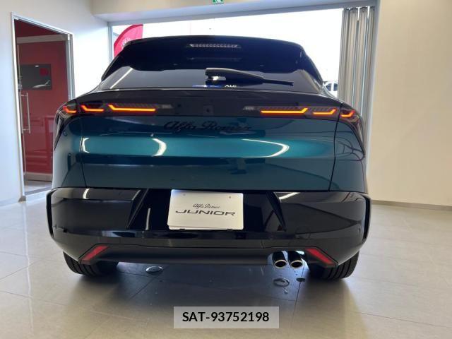 ALFA ROMEO Junior 2025-06 7214047-6