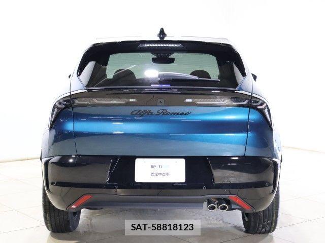 ALFA ROMEO Junior 2025-06 8128609-10