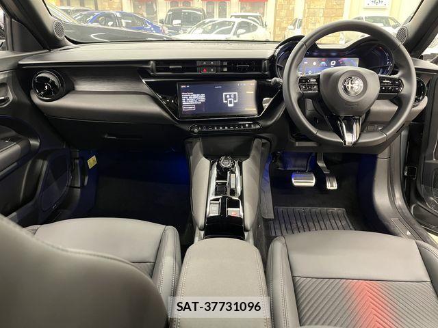 ALFA ROMEO Junior 2025-06 8847963-1