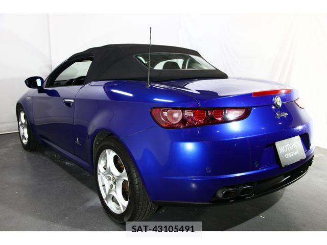 ALFA ROMEO SPIDER 2009-04 4926300-27