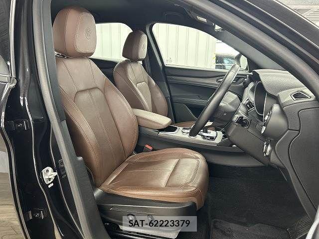 ALFA ROMEO STELVIO 2022-04 893878-4